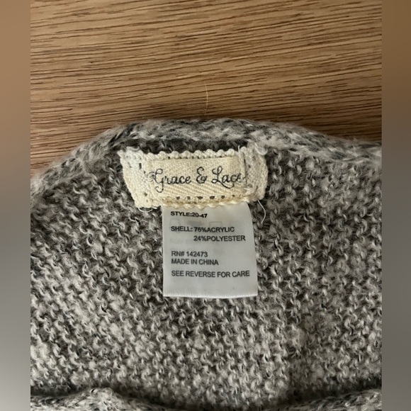 GRACE & LACE Crochet Top Boho Festival Beachy Sweater - Picture 4 of 4